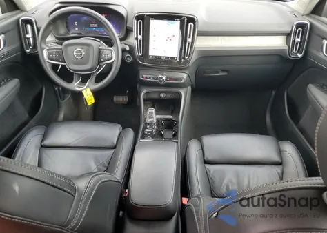 2024 Volvo Xc40 Plus z USA, uszkodzony, nr VIN YV4L12ULXR2209061